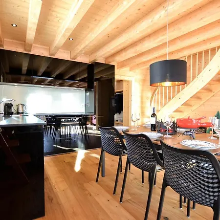 Hirschfluh Duplex Apartment