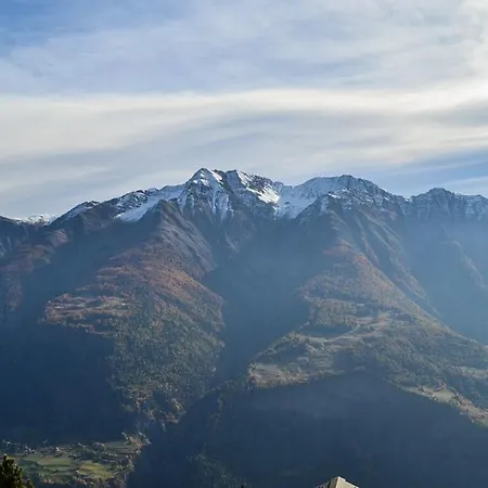 Hirschfluh Duplex Apartment