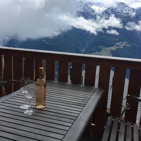 Hirschfluh Duplex Lägenhet *