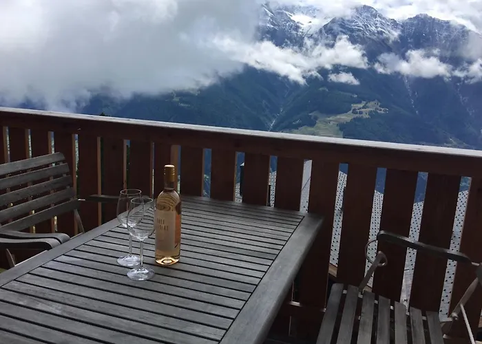 Hirschfluh Duplex Apartment *